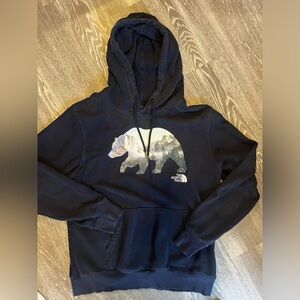 Men’s North Face hoodie